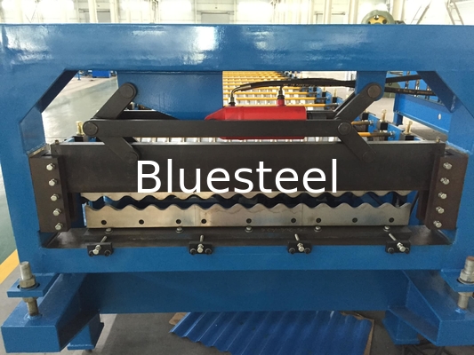 उत्पादों के लिए 380V/50HZ/3Phase Roof Panel Roll Forming Machine